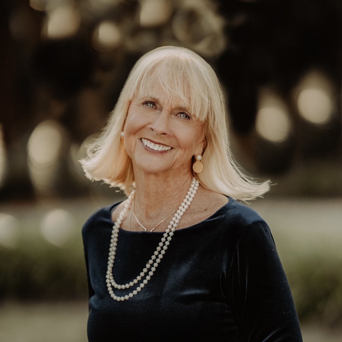 Dr. Debi Lynes